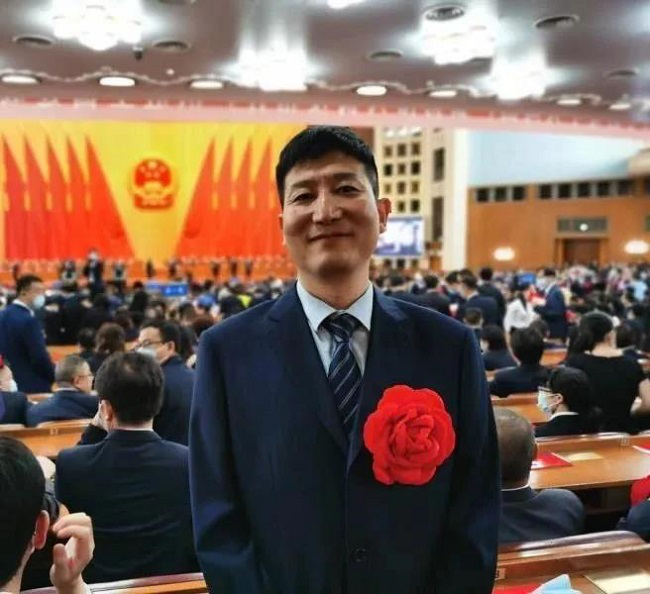 他们代表千万物业从业人员接受国家表彰！