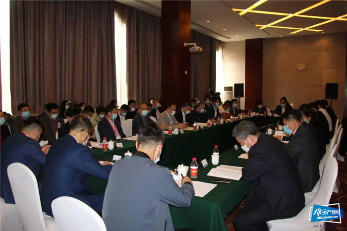中国珠宝玉石首饰行业协会彩色宝石分会换届大会举行 中国珠宝玉石首饰行业协会彩色宝石分会换届大会举行