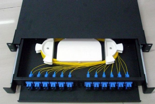 光纤终端盒作为光缆线路的终端设备应具那些功能？