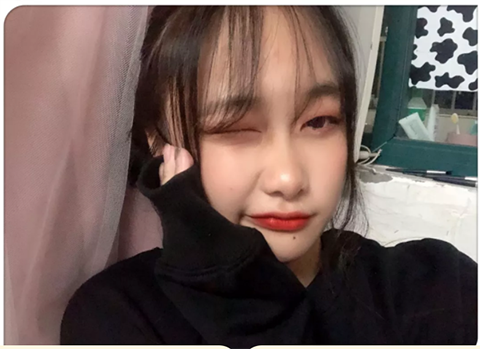 泼一抹墨色 班风脉脉 调几声弦音 文艺悠悠 泼一抹墨色 班风脉脉 调几声弦音 文艺悠悠