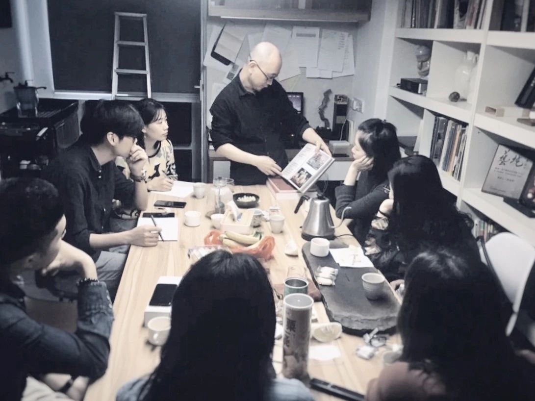 以水彩为媒,透视艺术本质 以水彩为媒,透视艺术本质
