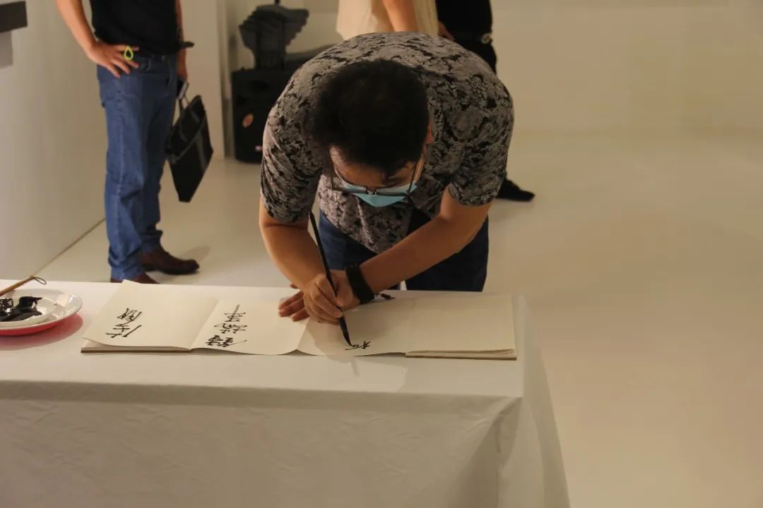 我从未离开水墨,我永远忠爱绘画 | 游离——陈永忠水墨作品展”开幕纪实 我从未离开水墨,我永远忠爱绘画 | 游离——陈永忠水墨作品展”开幕纪实