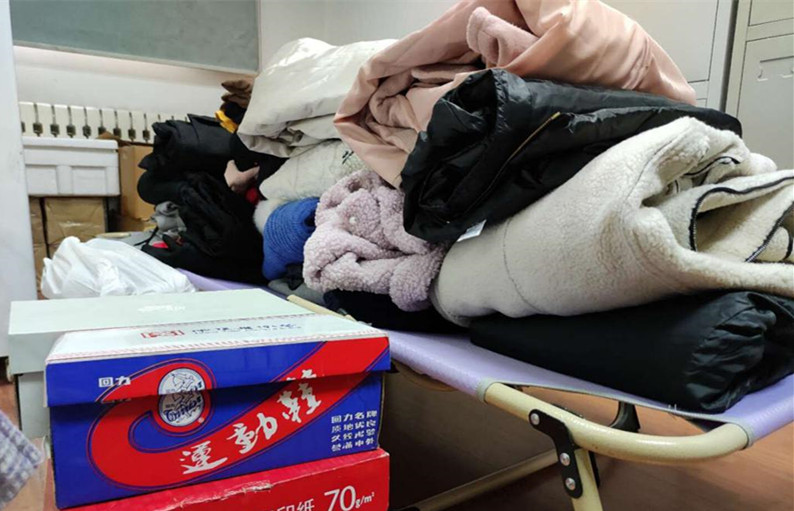 中选洁净煤团支部开展“献出一份爱心 传递一份温暖”爱心捐衣活动 中选洁净煤团支部开展“献出一份爱心 传递一份温暖”爱心捐衣活动