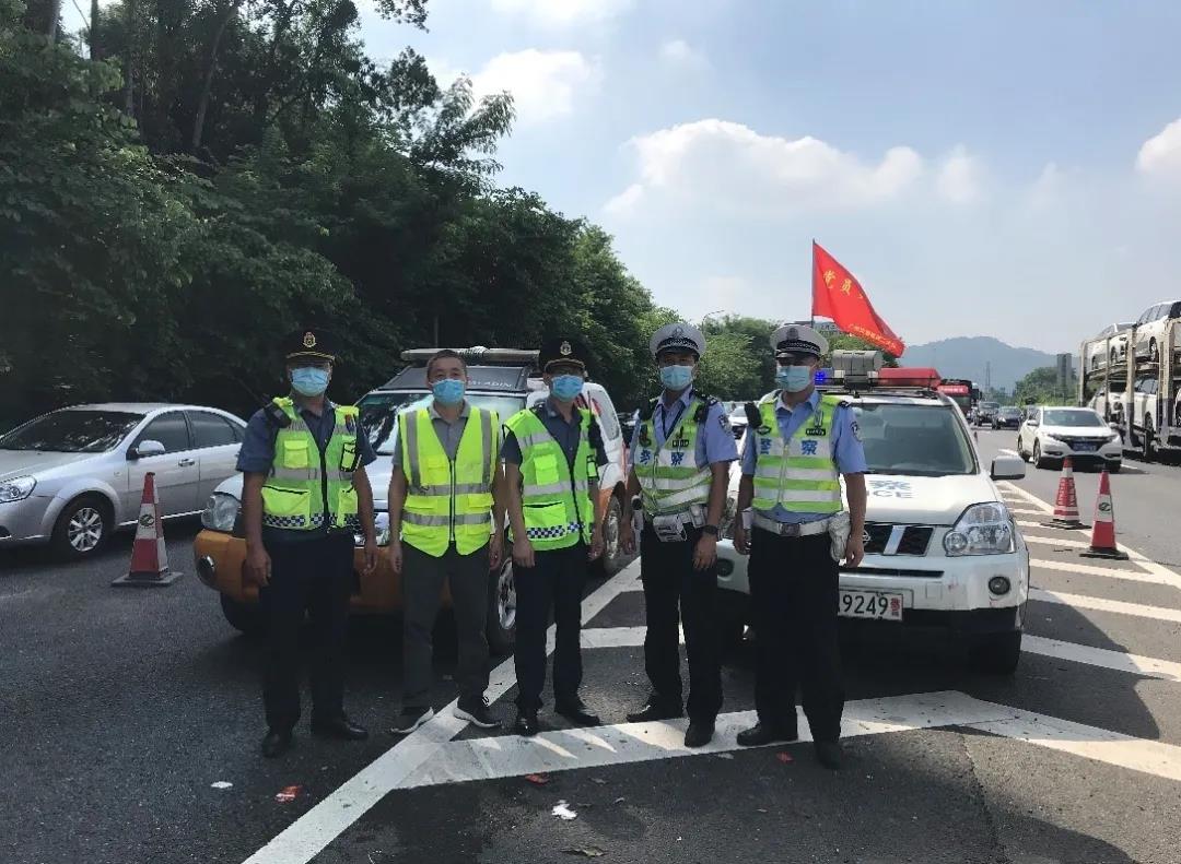 护航双节小长假 服务保畅在路上