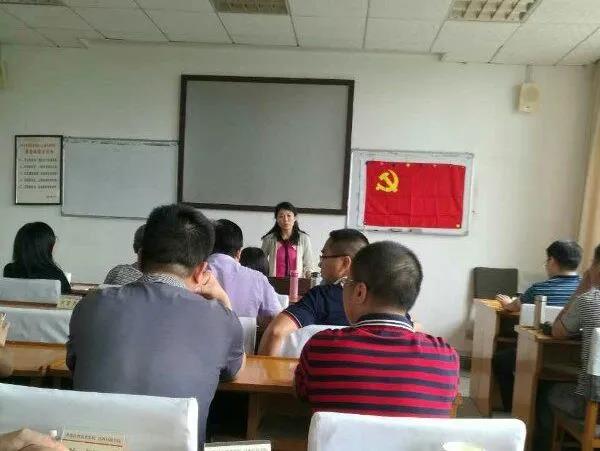 徐晓明:从庭长到律师,品味多彩人生——写在从法官转行律师两年之际 徐晓明:从庭长到律师,品味多彩人生——写在从法官转行律师两年之际