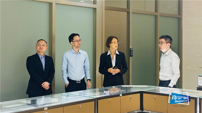 深珠宝握手比利时安特卫普,积极拓展国际钻石渠道——比利时驻广州领事馆商务参赞考察珠宝玉石保税服务(贸易)平台 深珠宝握手比利时安特卫普,积极拓展国际钻石渠道——比利时驻广州领事馆商务参赞考察珠宝玉石保税服务(贸易)平台