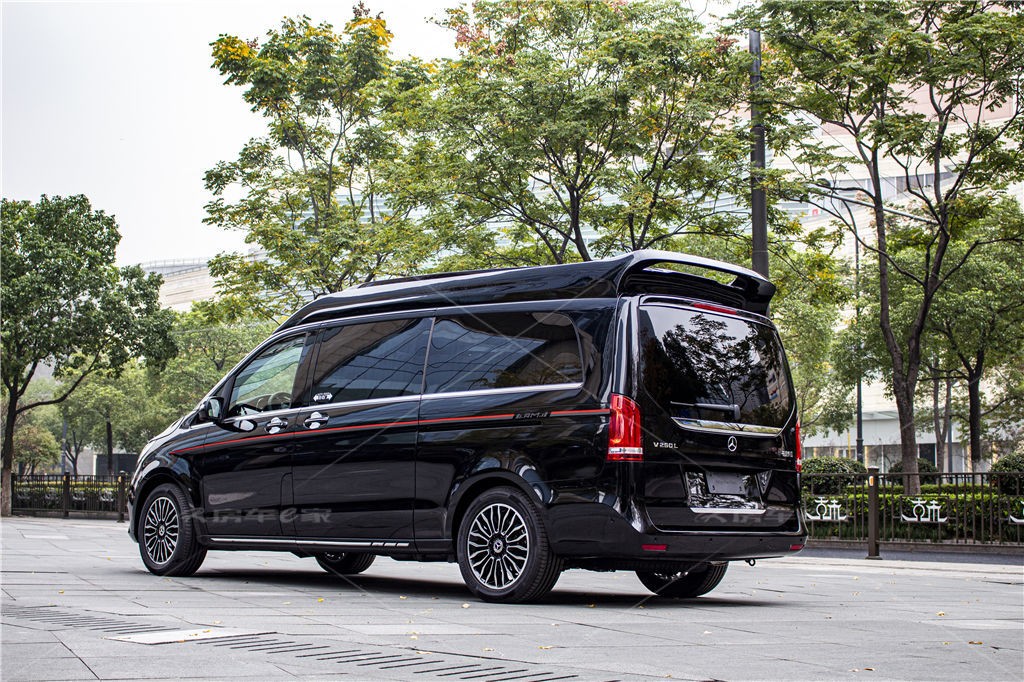 奔驰V260L高顶橙色商务车