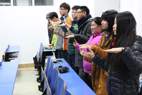大學生素質拓展游戲大全 大學生素質拓展游戲大全