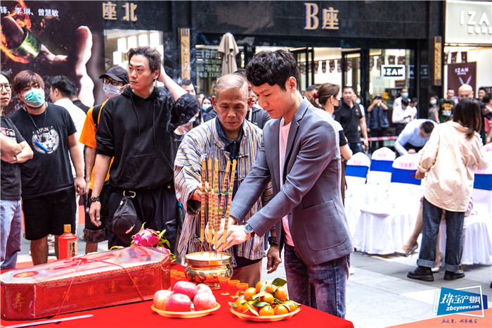 金六福吉祥出品,电影《隐武者》盛大开机 金六福吉祥出品,电影《隐武者》盛大开机
