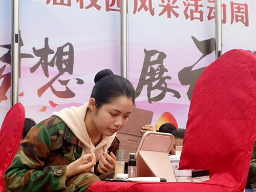 技能大赛 赛出风采 技能大赛 赛出风采