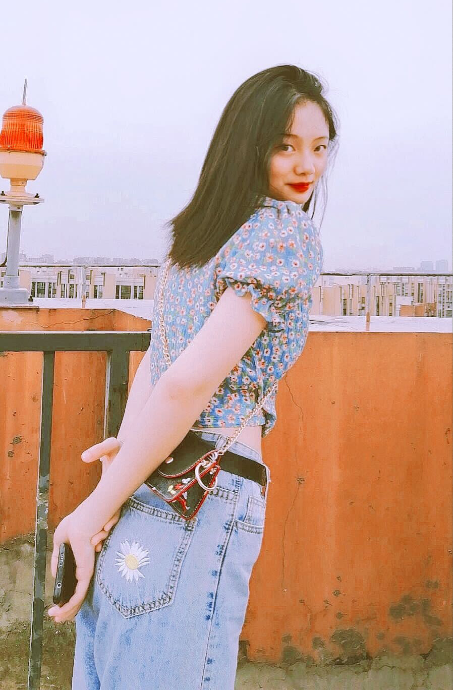 气质美如兰 才华馥比仙 气质美如兰 才华馥比仙