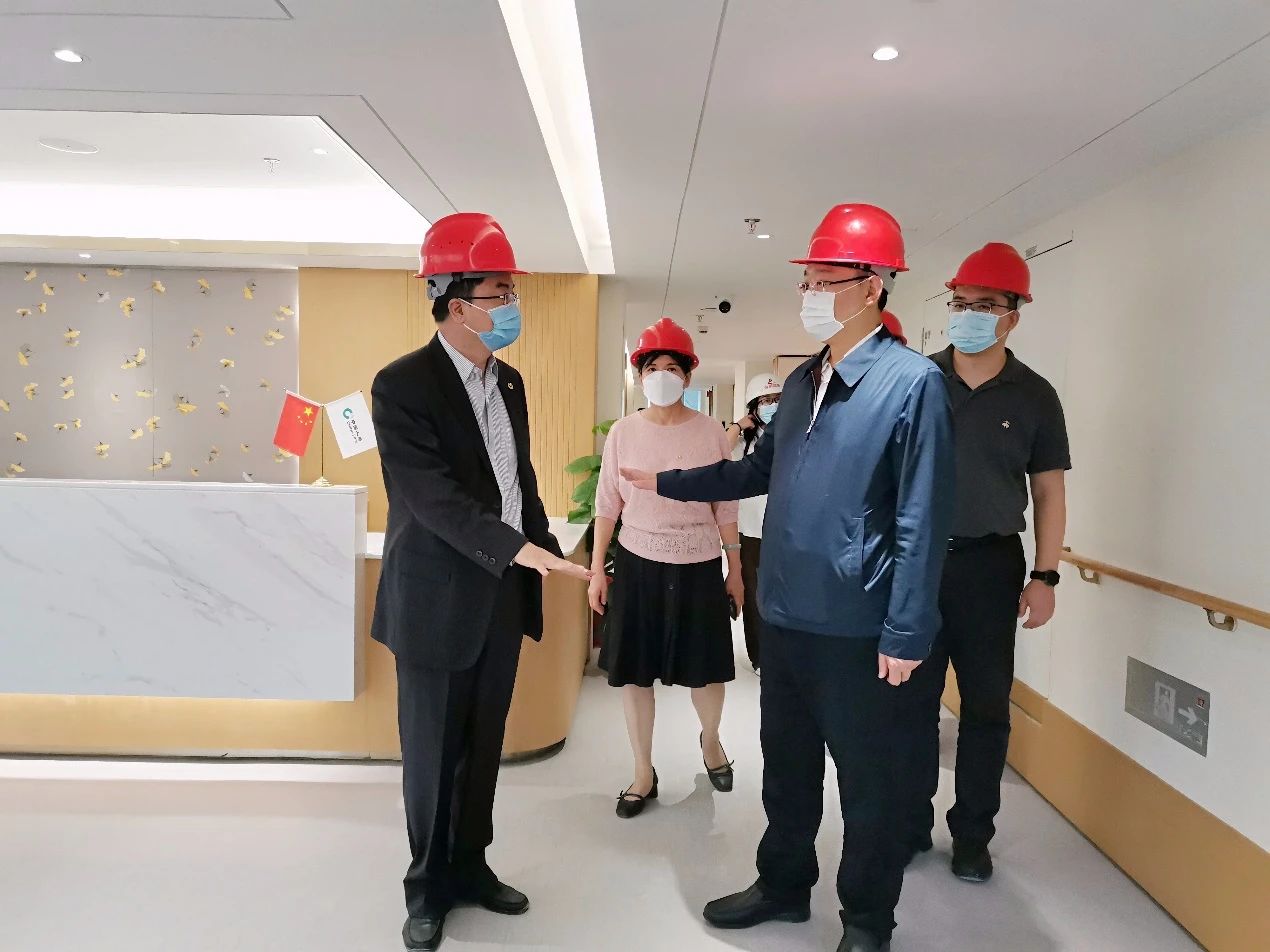 国寿健投公司党委书记、总裁孔德昌一行赴深圳社区养老项目调研