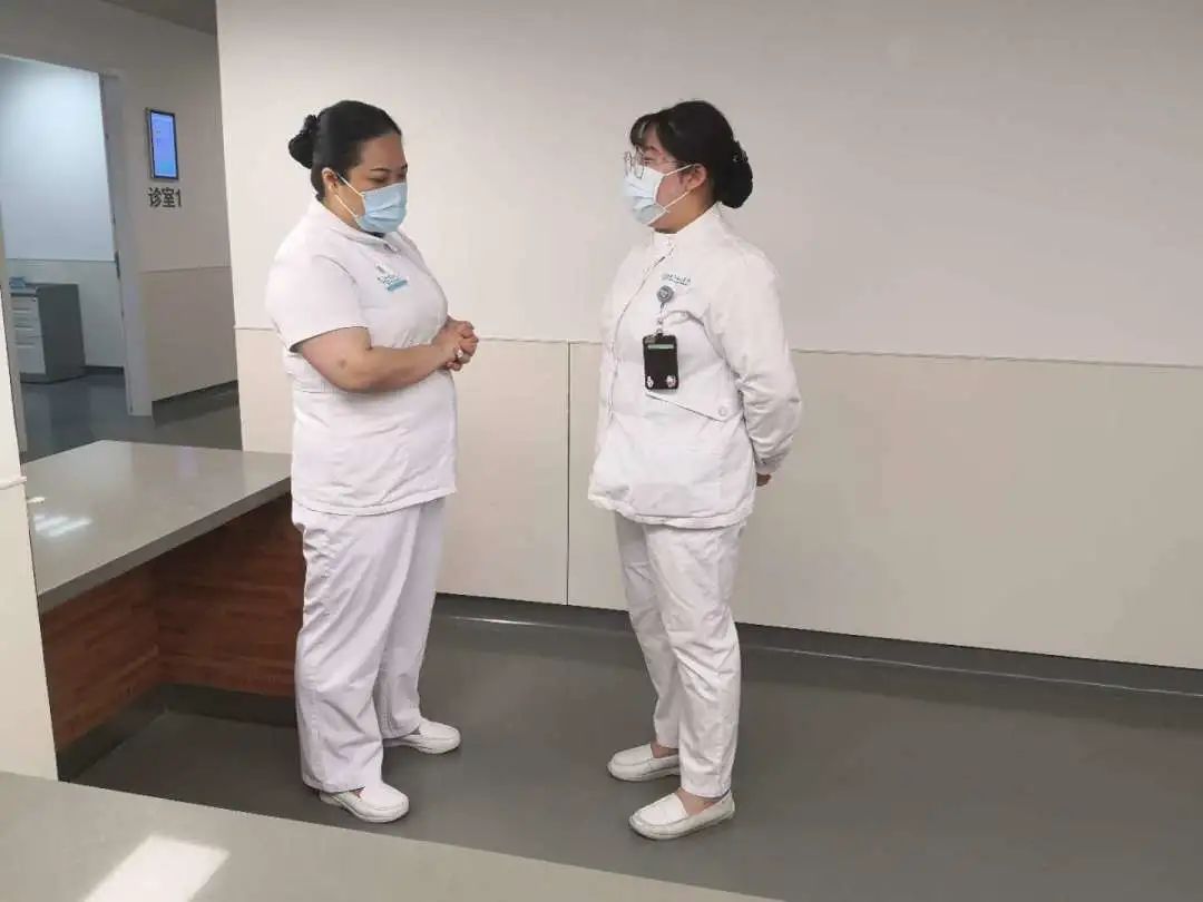 “知心姐姐”--记卫事康厦门项目院方护士长张秦鹭