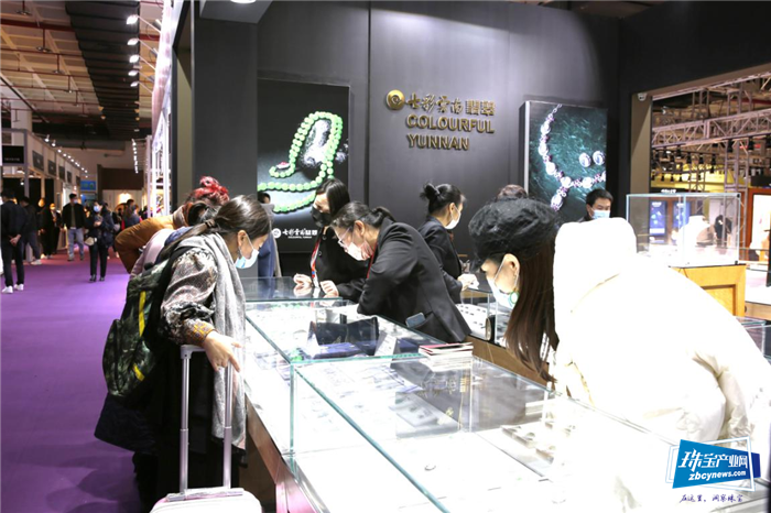 七彩云南本命福佑系列新品全新升级亮相2020中国国际珠宝展 七彩云南本命福佑系列新品全新升级亮相2020中国国际珠宝展