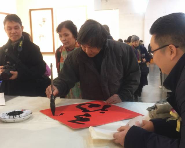 热点|《风清气正》岭南国画名家全面能力展现之扇面邀请展,荟萃百般艺功,一次给你看个够! 热点|《风清气正》岭南国画名家全面能力展现之扇面邀请展,荟萃百般艺功,一次给你看个够!