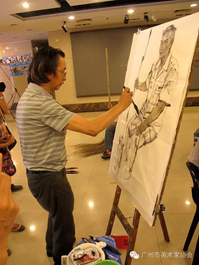 广州市美协人物画艺委会为环卫工作者送慰问、画肖像 广州市美协人物画艺委会为环卫工作者送慰问、画肖像