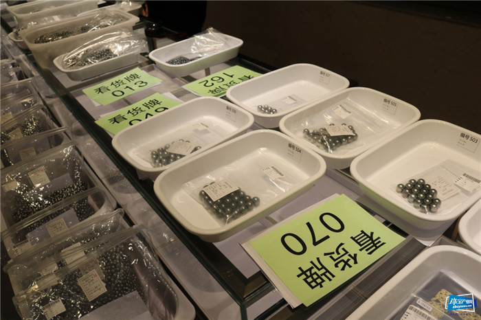 不出国境、水贝看货,深珠宝展销会嘉年华首场国际珍珠看货会火爆开展 不出国境、水贝看货,深珠宝展销会嘉年华首场国际珍珠看货会火爆开展