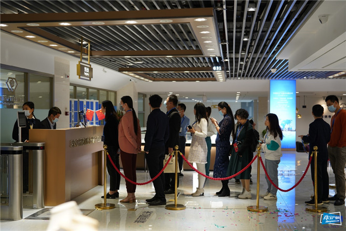 不出国境、水贝看货,深珠宝展销会嘉年华首场国际珍珠看货会火爆开展 不出国境、水贝看货,深珠宝展销会嘉年华首场国际珍珠看货会火爆开展