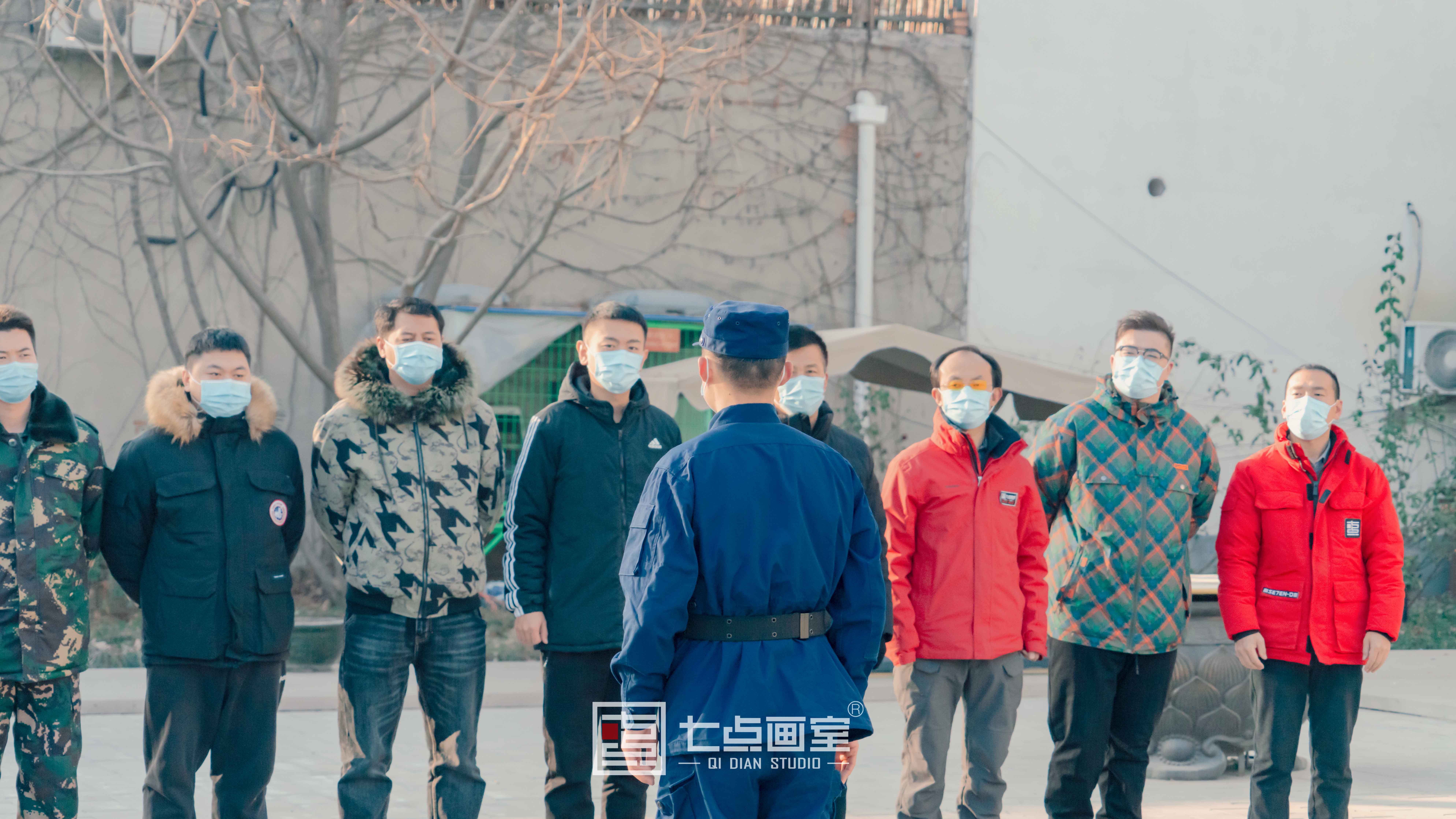 防患于未“燃丨七点画室“一警六员”消防实训 防患于未“燃丨七点画室“一警六员”消防实训