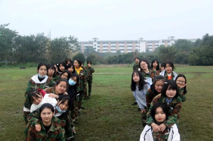 放飞心灵的乐园——20学前一班 放飞心灵的乐园——20学前一班