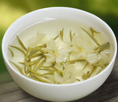 秋季适合喝什么茶? 秋季适合喝什么茶?