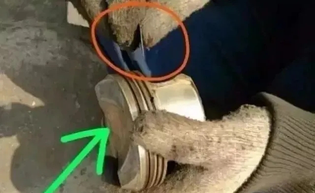 拆开发动机后,我看到了惊心动魄的一幕(二) 拆开发动机后,我看到了惊心动魄的一幕(二)