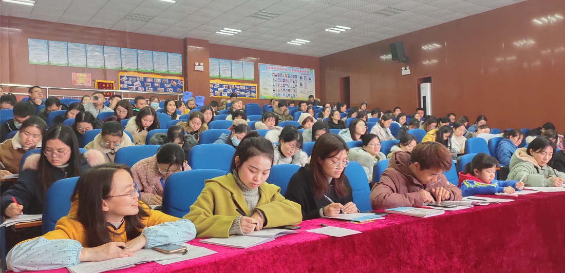 百场心理健康教育公益进校园--纳本心理走进长沙县泉塘三小开展心理讲座 百场心理健康教育公益进校园--纳本心理走进长沙县泉塘三小开展心理讲座
