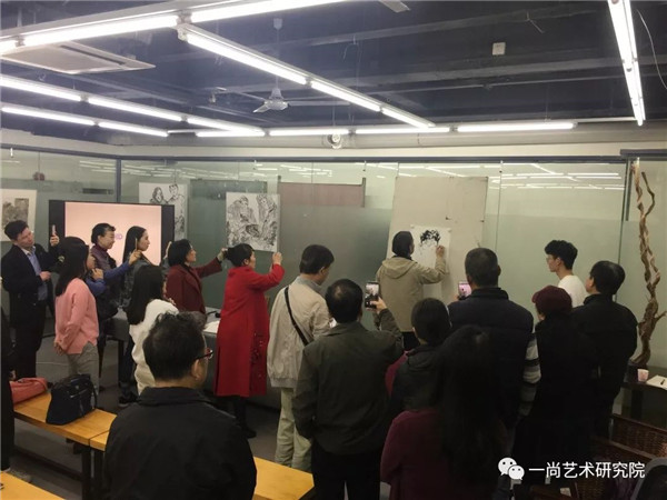讲座回顾:孙戈·一直在路上——“名家艺谈”讲座第一期(附视频+现场讲座内容) 讲座回顾:孙戈·一直在路上——“名家艺谈”讲座第一期(附视频+现场讲座内容)