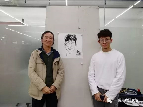 讲座回顾:孙戈·一直在路上——“名家艺谈”讲座第一期(附视频+现场讲座内容) 讲座回顾:孙戈·一直在路上——“名家艺谈”讲座第一期(附视频+现场讲座内容)
