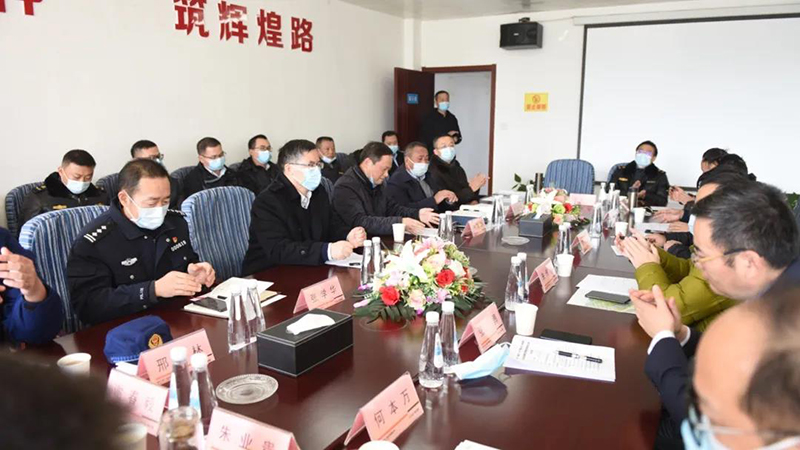 短信特邀9大平台（湖北）大广南高速成功举办长大隧道危化品运输交通事故应急演练