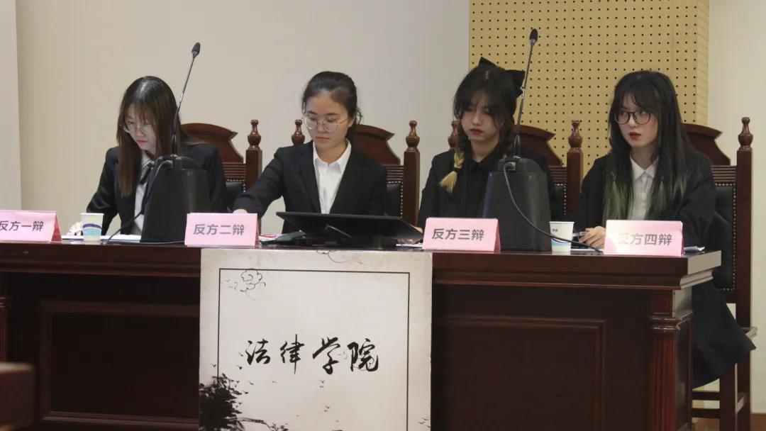 冬意渐深不掩论辩激情——华东政法大学“普世律师杯”辩论赛顺利收官 冬意渐深不掩论辩激情——华东政法大学“普世律师杯”辩论赛顺利收官