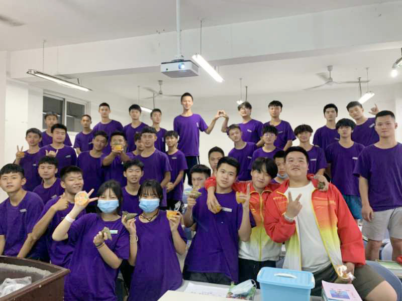 鸣奏青春旋律 抒写运动乐章 鸣奏青春旋律 抒写运动乐章
