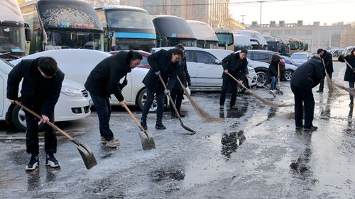 大雪，如約而至；他們，以雪為令！