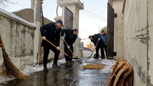 大雪，如約而至；他們，以雪為令！