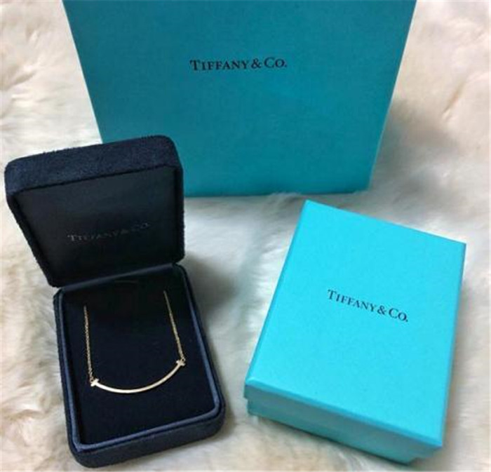 宋祖儿同款Tiffany T系列微笑项链上线寺库 宋祖儿同款Tiffany T系列微笑项链上线寺库