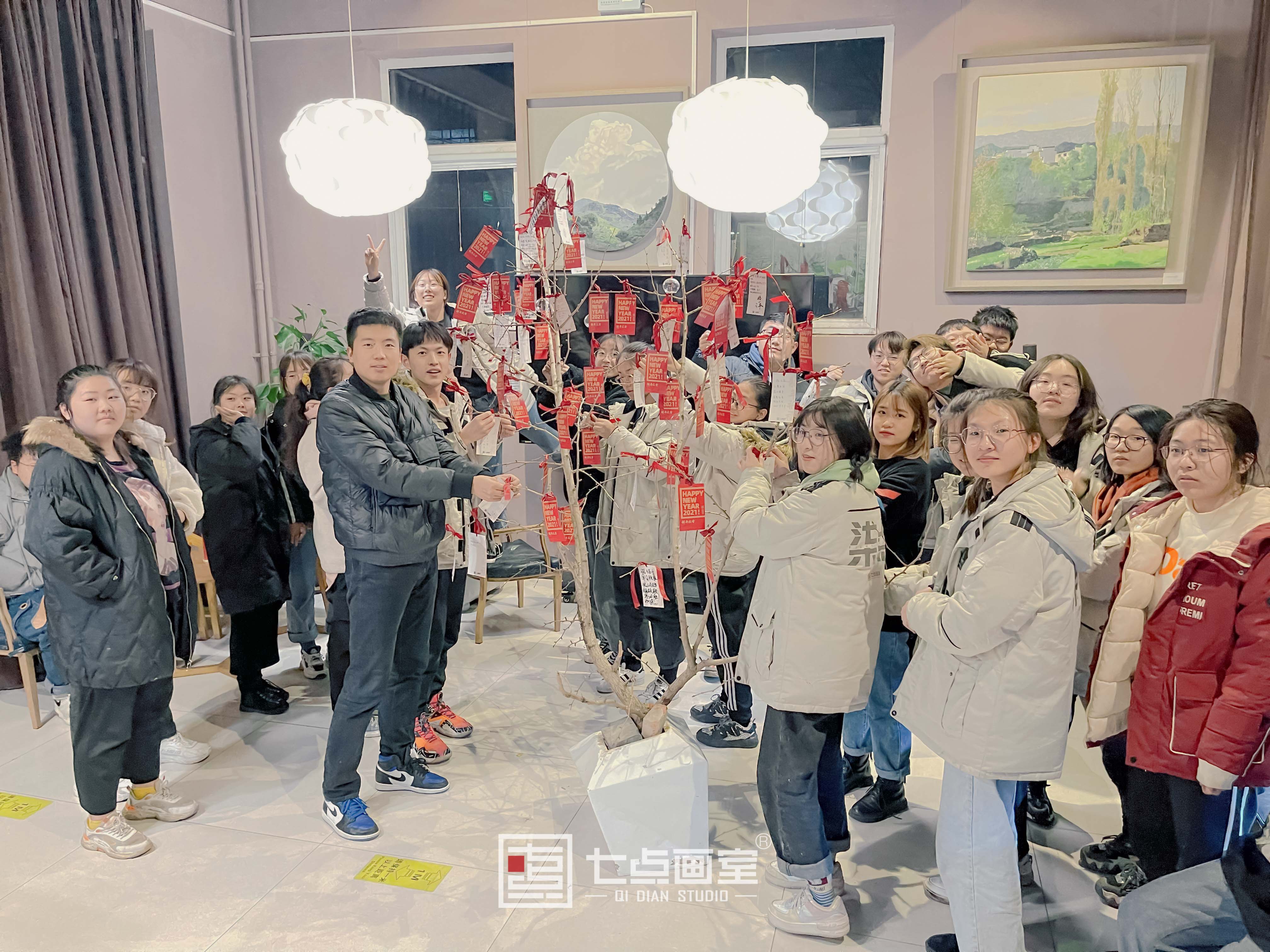 在七点跨年|致我们一起走过的2020 在七点跨年|致我们一起走过的2020