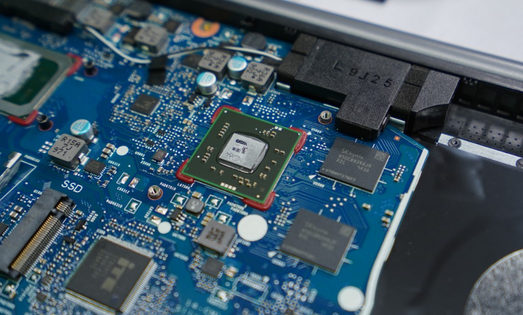 HP 340 G7 拆机评测 HP 340 G7 拆机评测