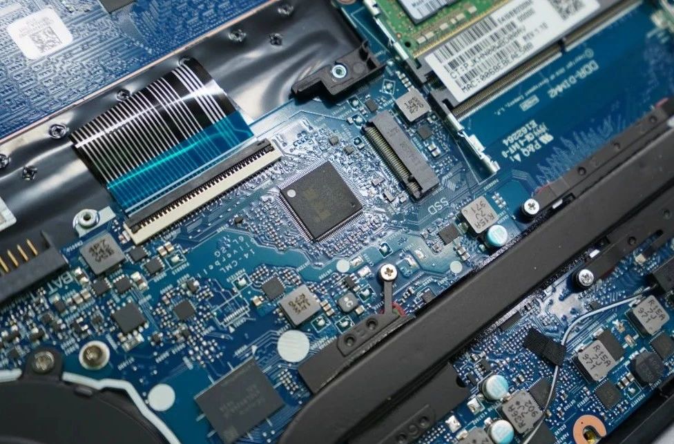 HP 340 G7 拆机评测 HP 340 G7 拆机评测