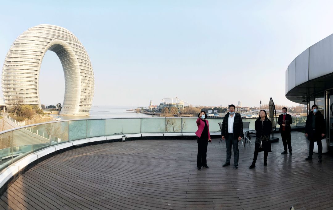 【葆蒂兰国际|美地港医疗资讯】南太湖新区管理委员会党工委副书记、常务副主任徐晓惠女士一行走进美地港医疗视察调研！