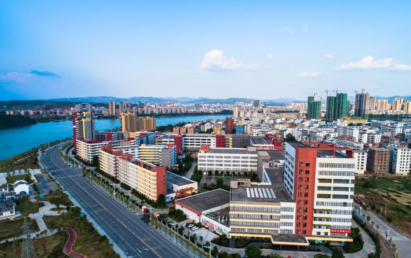 深圳市赢领智尚服饰科技有限公司
