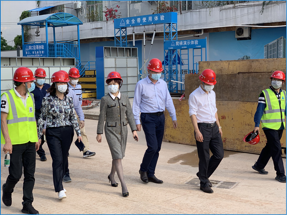 龙华区常务副区长张纳沙率队检查龙华建设在建工程项目复工复产工作