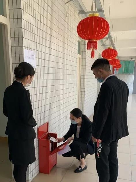 華僑城物業集團華南分公司鄭霞獲評2020年南山“十大優秀青工”