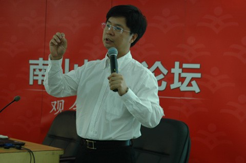 汉捷总经理胡红卫先生应邀为南山博士论坛做了“中国企业研发困境及出路”专题演讲!
