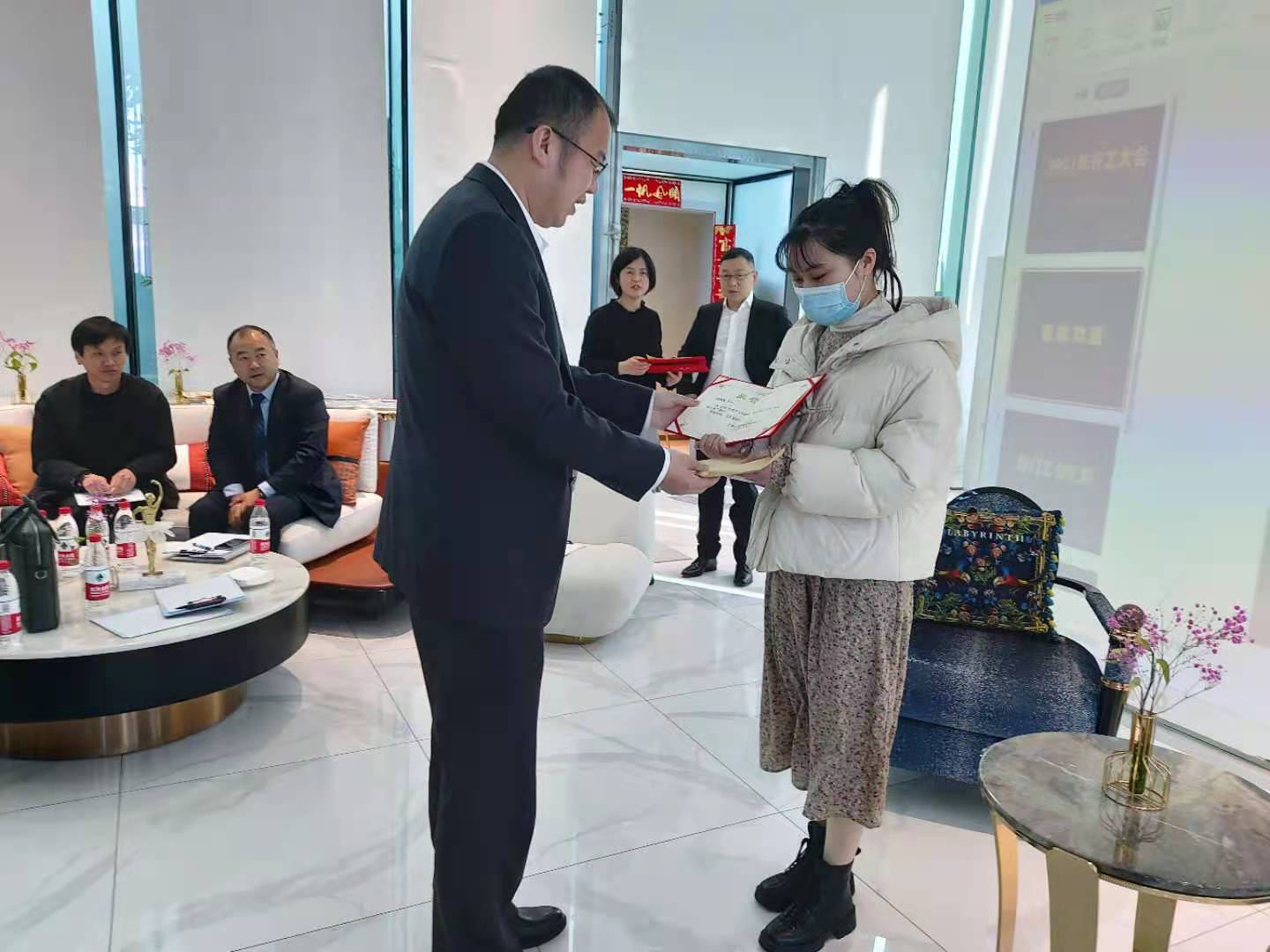 勇往直前,开启奋斗新征程 勇往直前,开启奋斗新征程