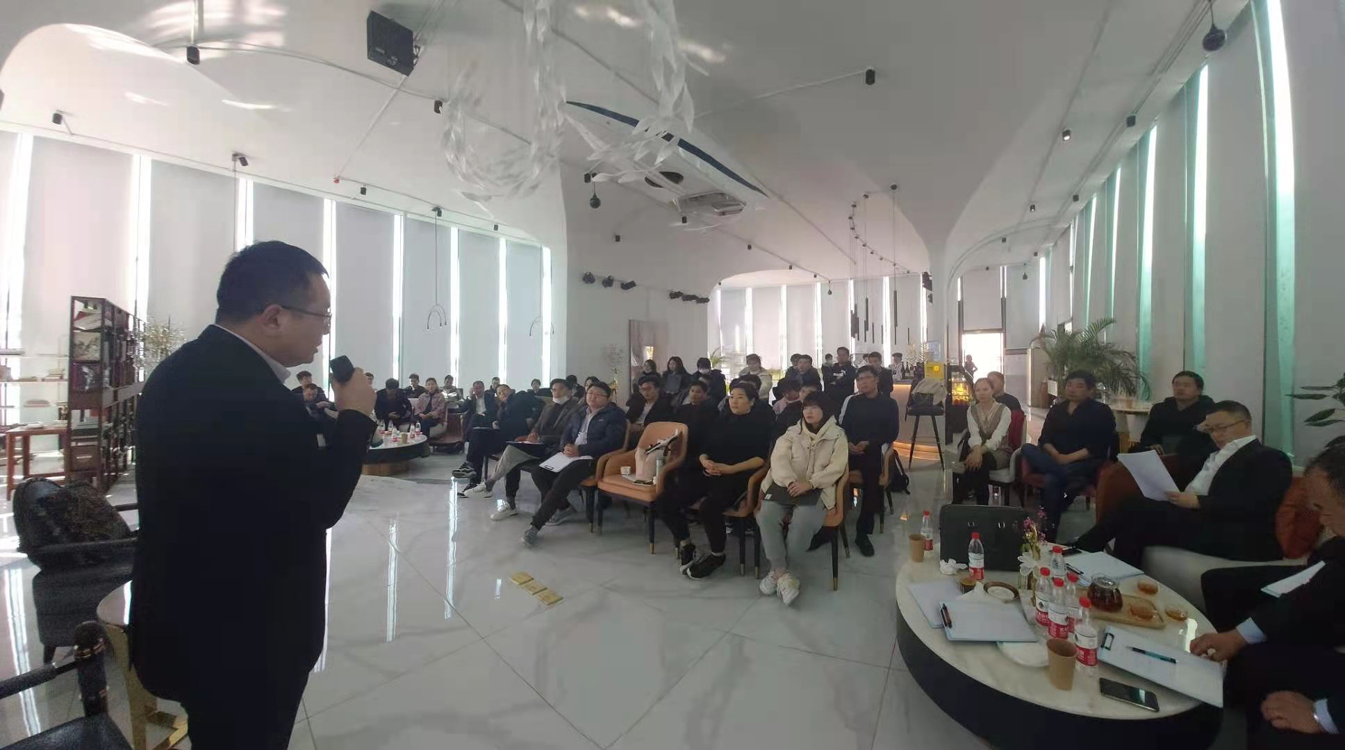 勇往直前,开启奋斗新征程 勇往直前,开启奋斗新征程