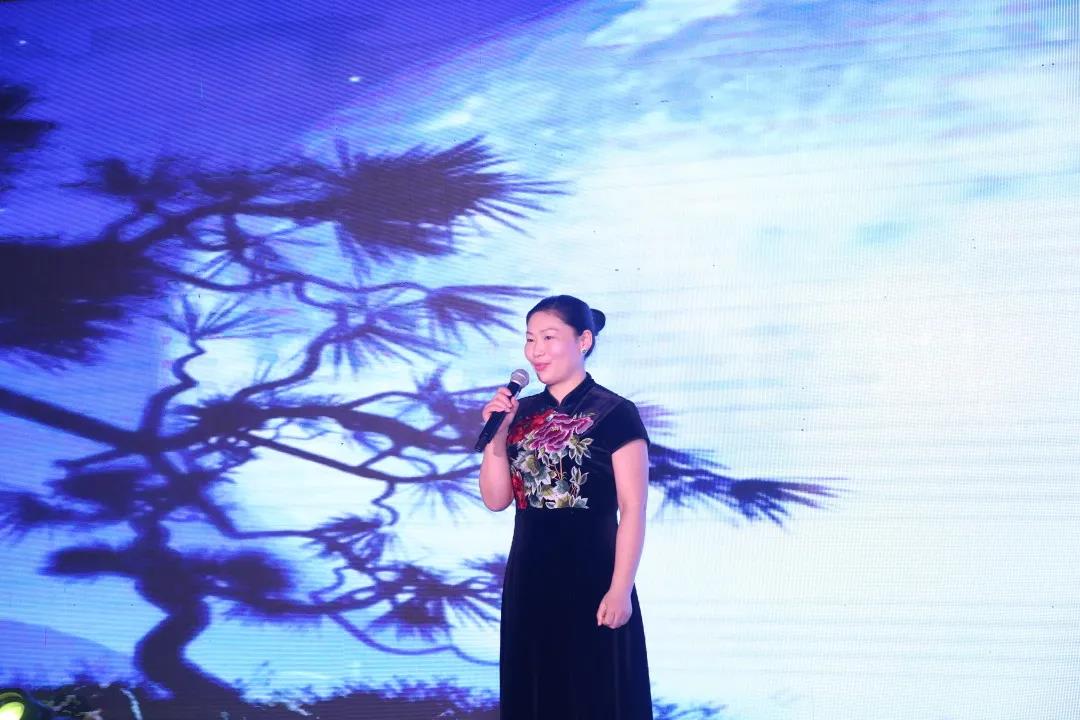 葆蒂兰国际集团“2021在一起•正当燃”新春年会圆满落幕! 葆蒂兰国际集团“2021在一起•正当燃”新春年会圆满落幕!