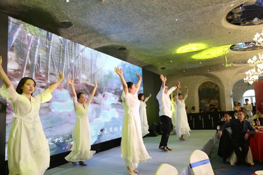 葆蒂兰国际集团“2021在一起•正当燃”新春年会圆满落幕! 葆蒂兰国际集团“2021在一起•正当燃”新春年会圆满落幕!