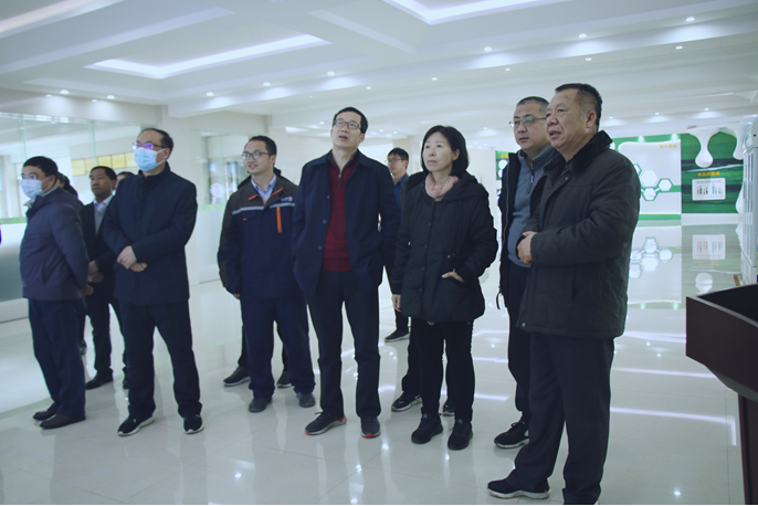 中国动物卫生流调中心首席科学家范伟兴一行莅临花花牛郏县发展、鲁山瑞亚参观调研