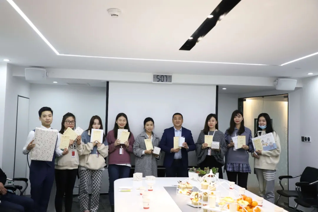 缤纷生日会,快乐齐分享|昆仑文化2021年第一季度员工生日会温馨落幕! 缤纷生日会,快乐齐分享|昆仑文化2021年第一季度员工生日会温馨落幕!