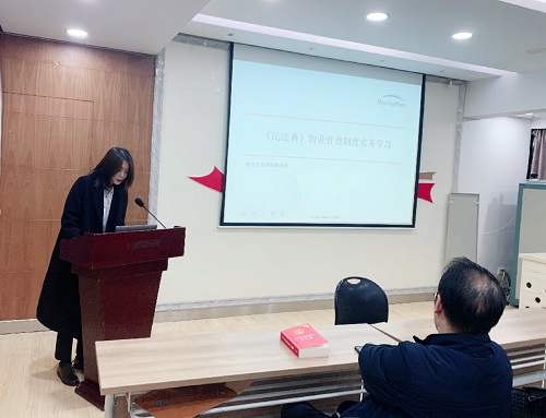 九恒所主任高尔文律师和童菲律师应邀为凯旋街道作专题法律讲座 九恒所主任高尔文律师和童菲律师应邀为凯旋街道作专题法律讲座